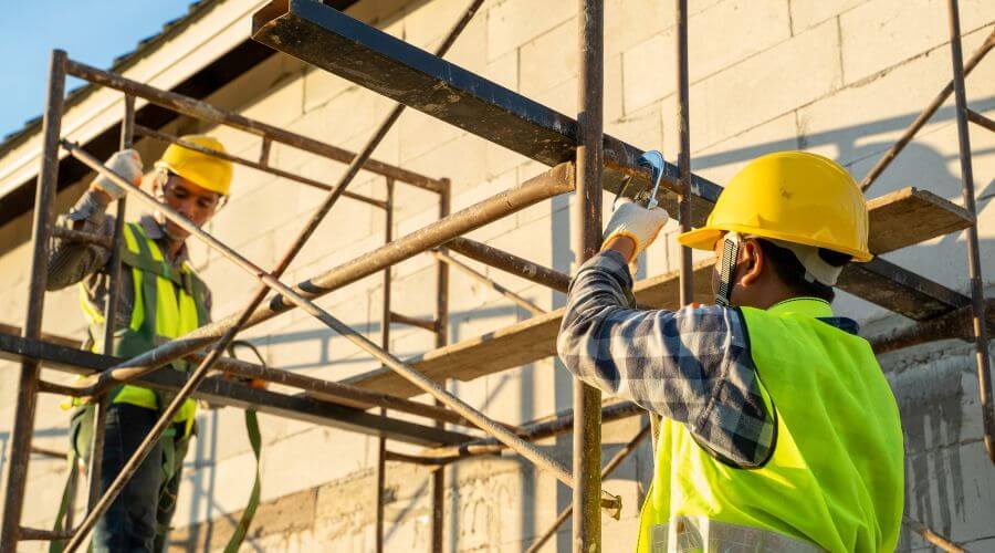 Professional gutter cleaning in Tallulah Falls, GA